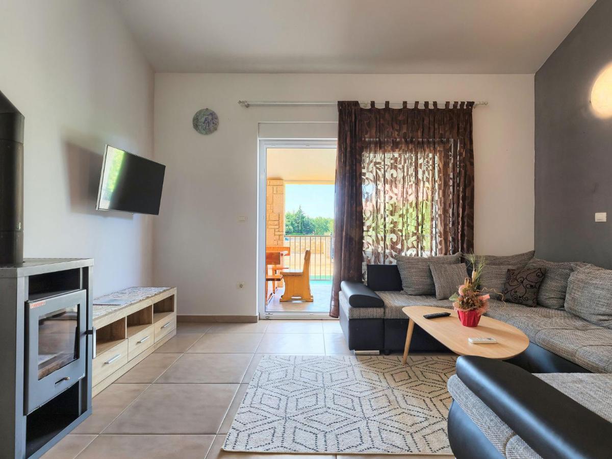 Holiday Home Goldi - Voj512 By Interhome Mednjan Exterior photo